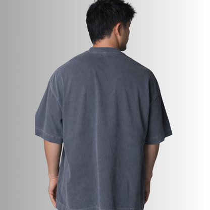 Remera oversized de algodón Pima para hombre — gris carbón, detalle