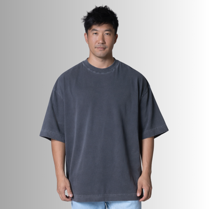 Remera oversized de algodón Pima para hombre — gris carbón, vista frontal